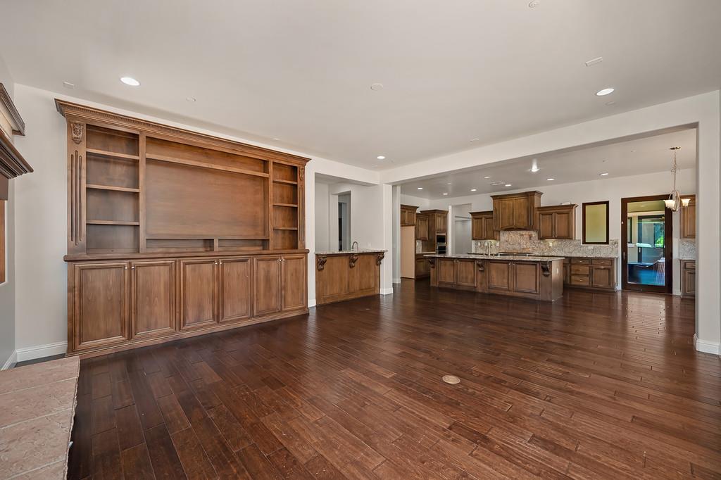 1950 Vista Cielo Drive