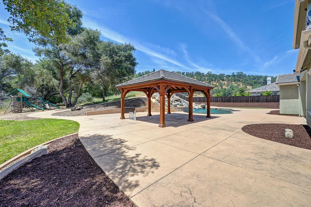1950 Vista Cielo Drive