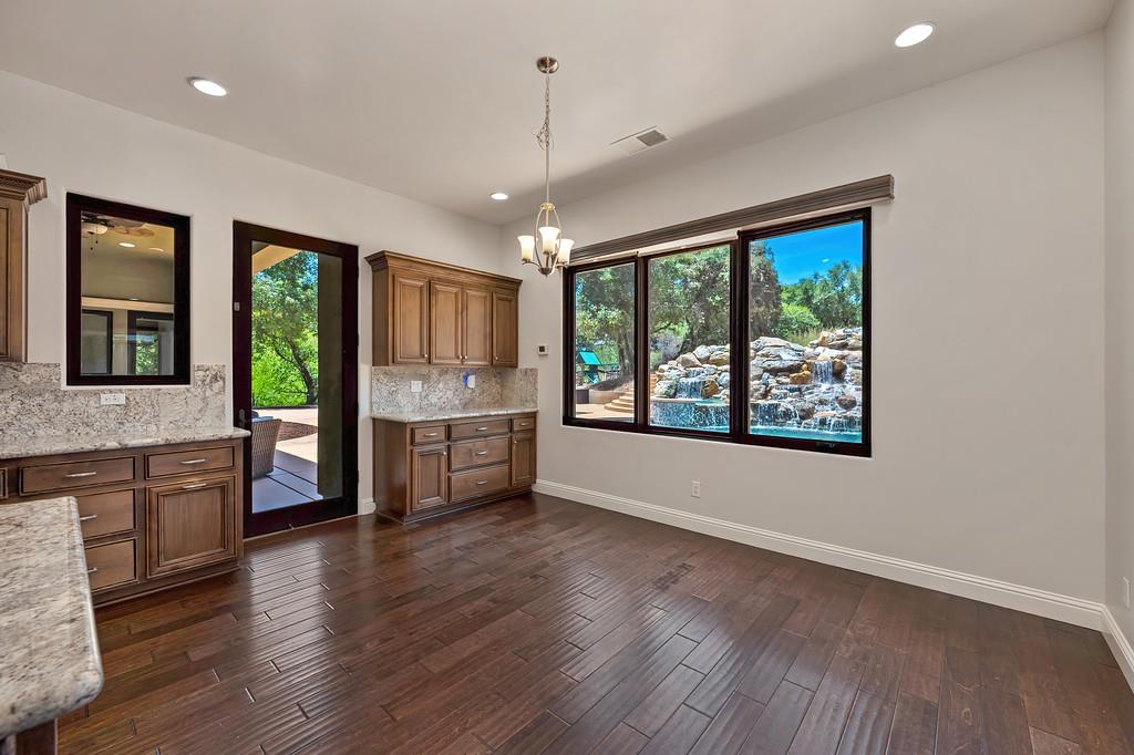 1950 Vista Cielo Drive