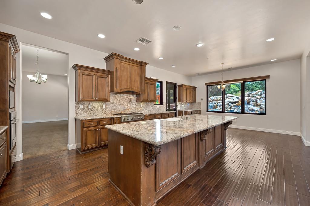 1950 Vista Cielo Drive