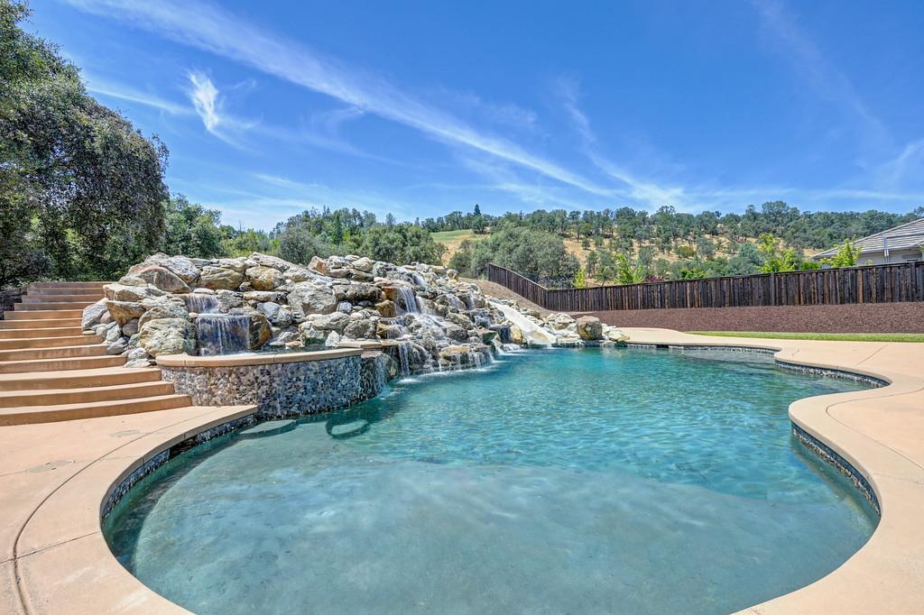 1950 Vista Cielo Drive