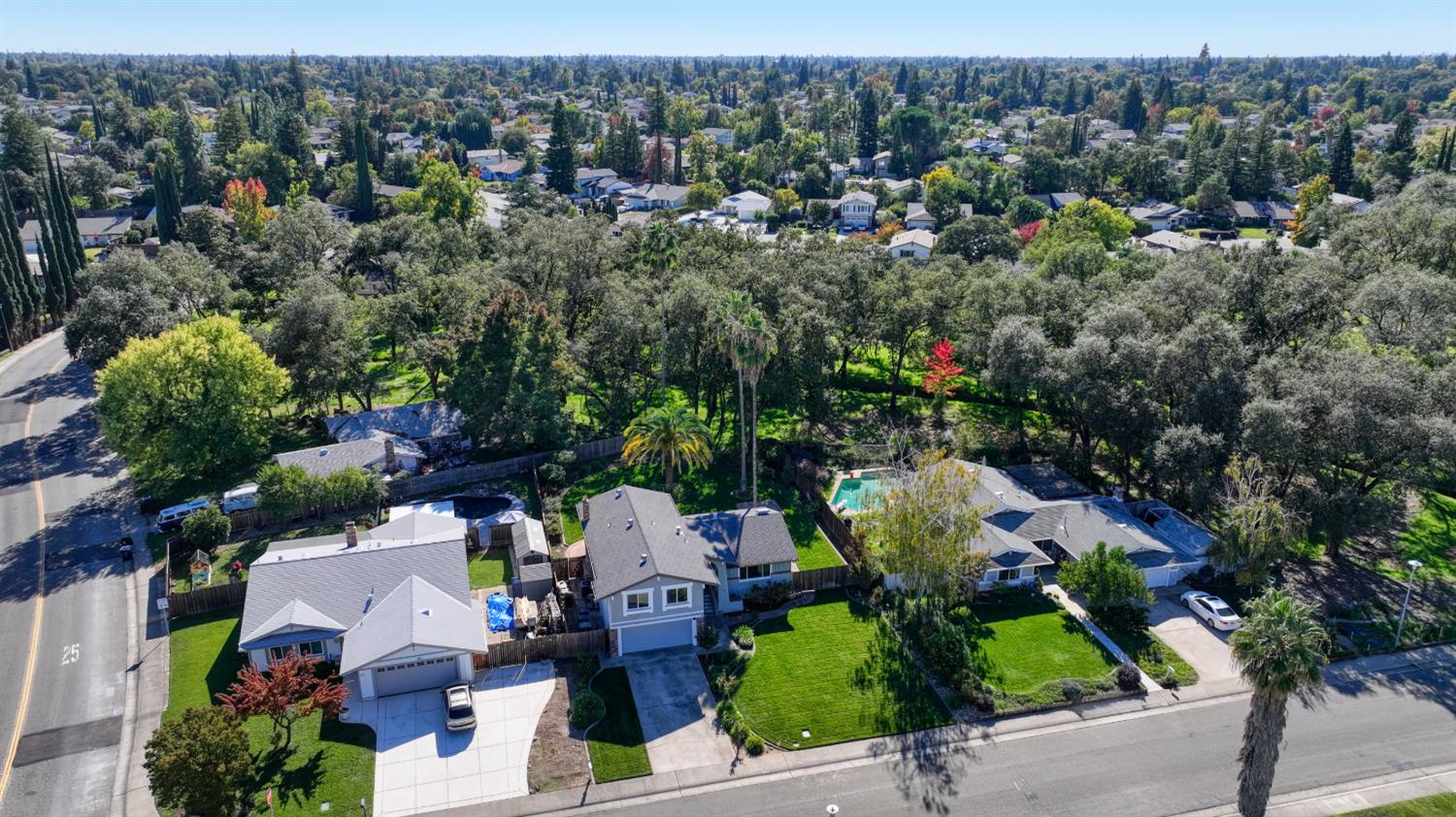 8192 Bonnie Oak Way