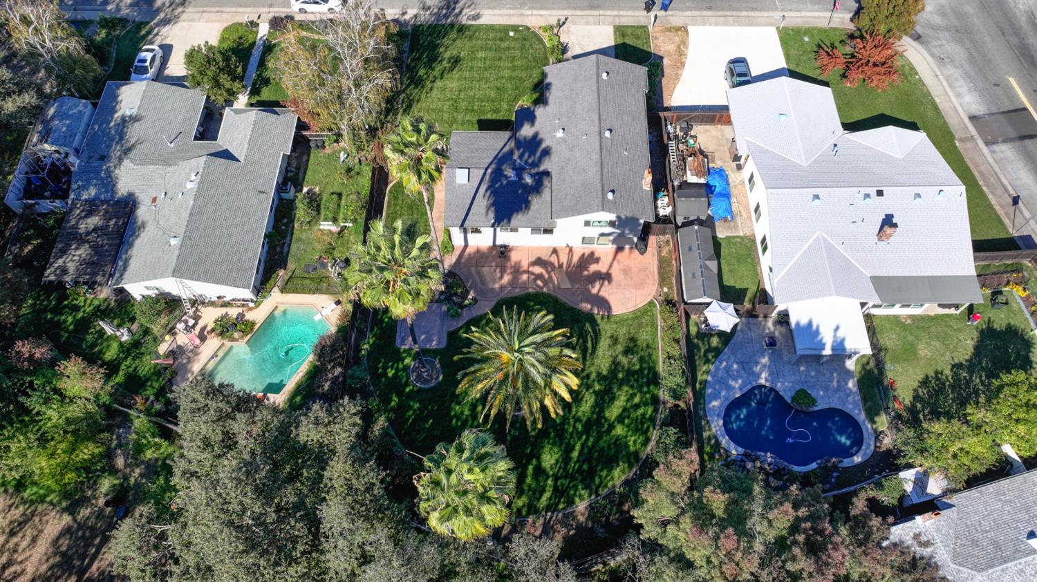 8192 Bonnie Oak Way