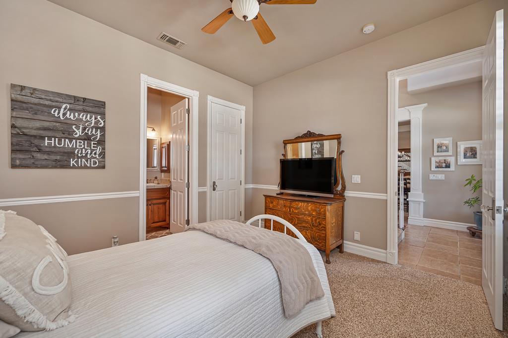 8361 Eva Lane