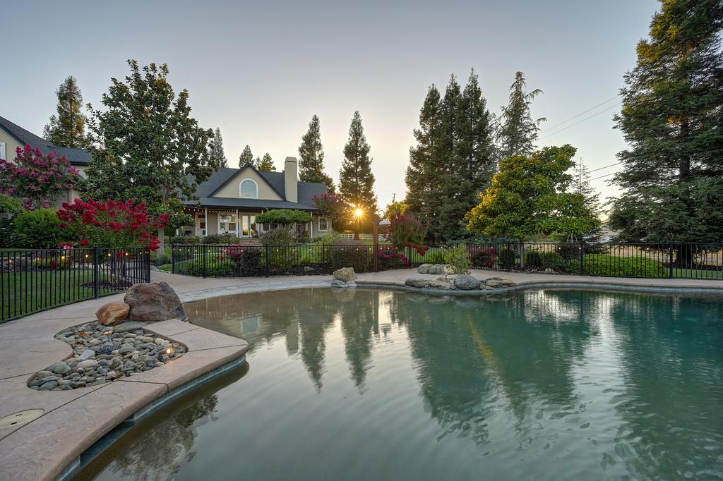 8361 Eva Lane