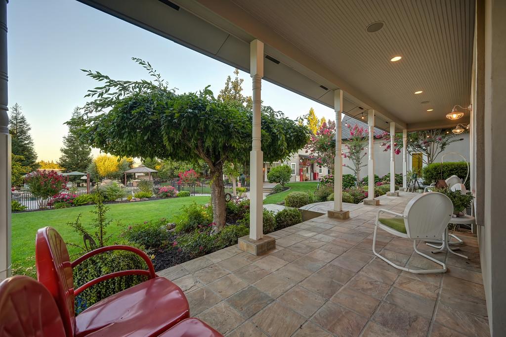 8361 Eva Lane