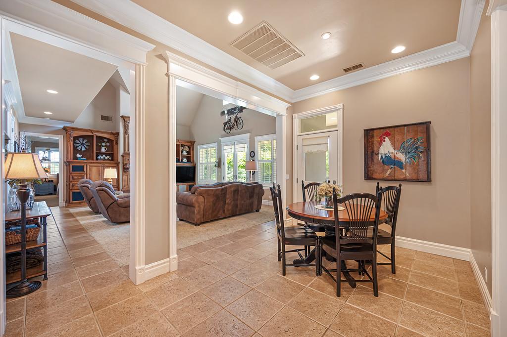 8361 Eva Lane