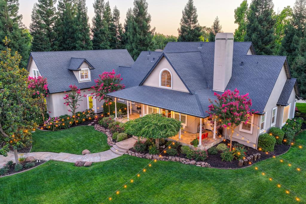 8361 Eva Lane