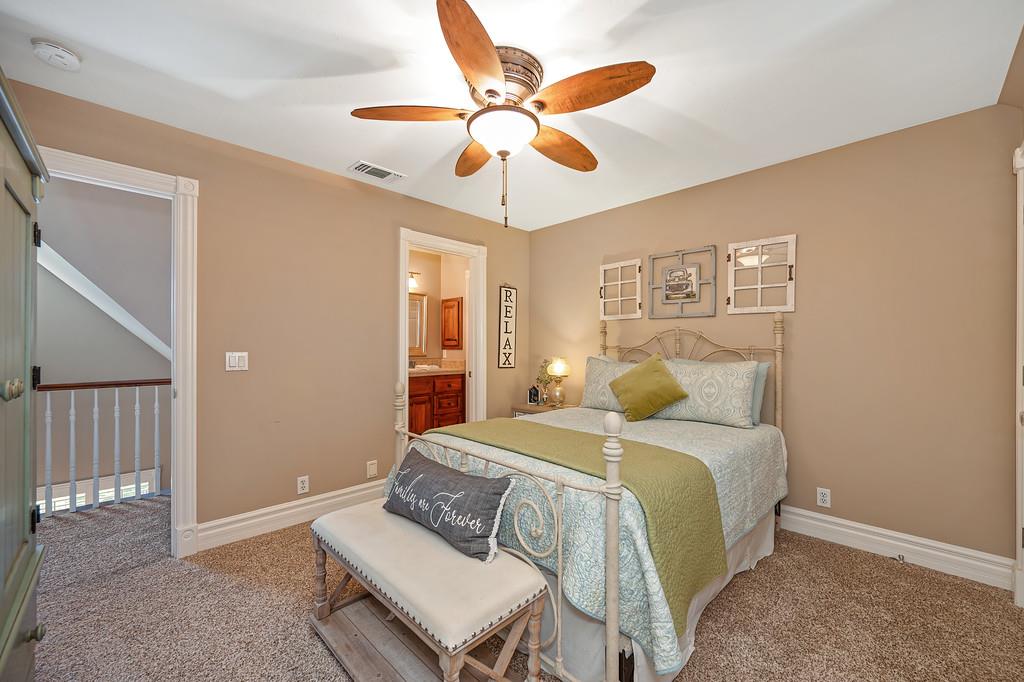 8361 Eva Lane