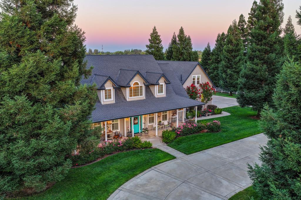 8361 Eva Lane