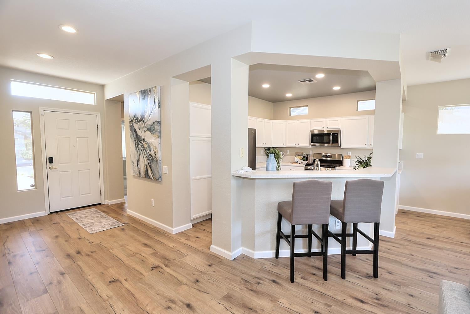 320 Cloverfield Court