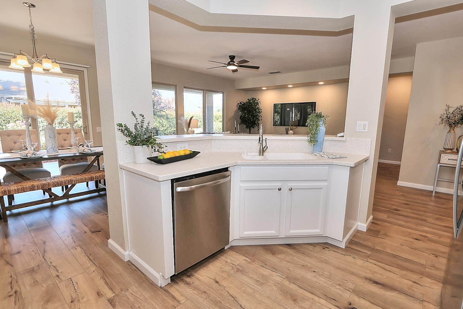 320 Cloverfield Court