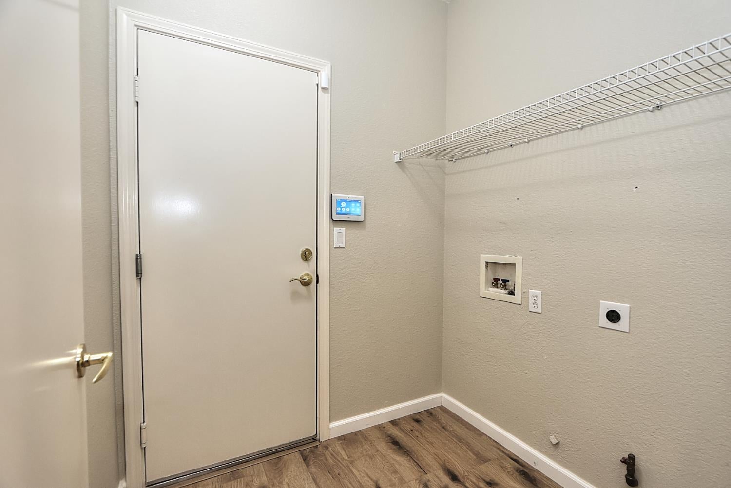 320 Cloverfield Court