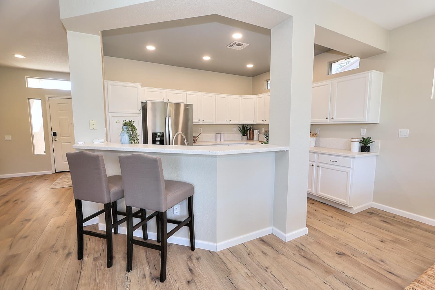 320 Cloverfield Court