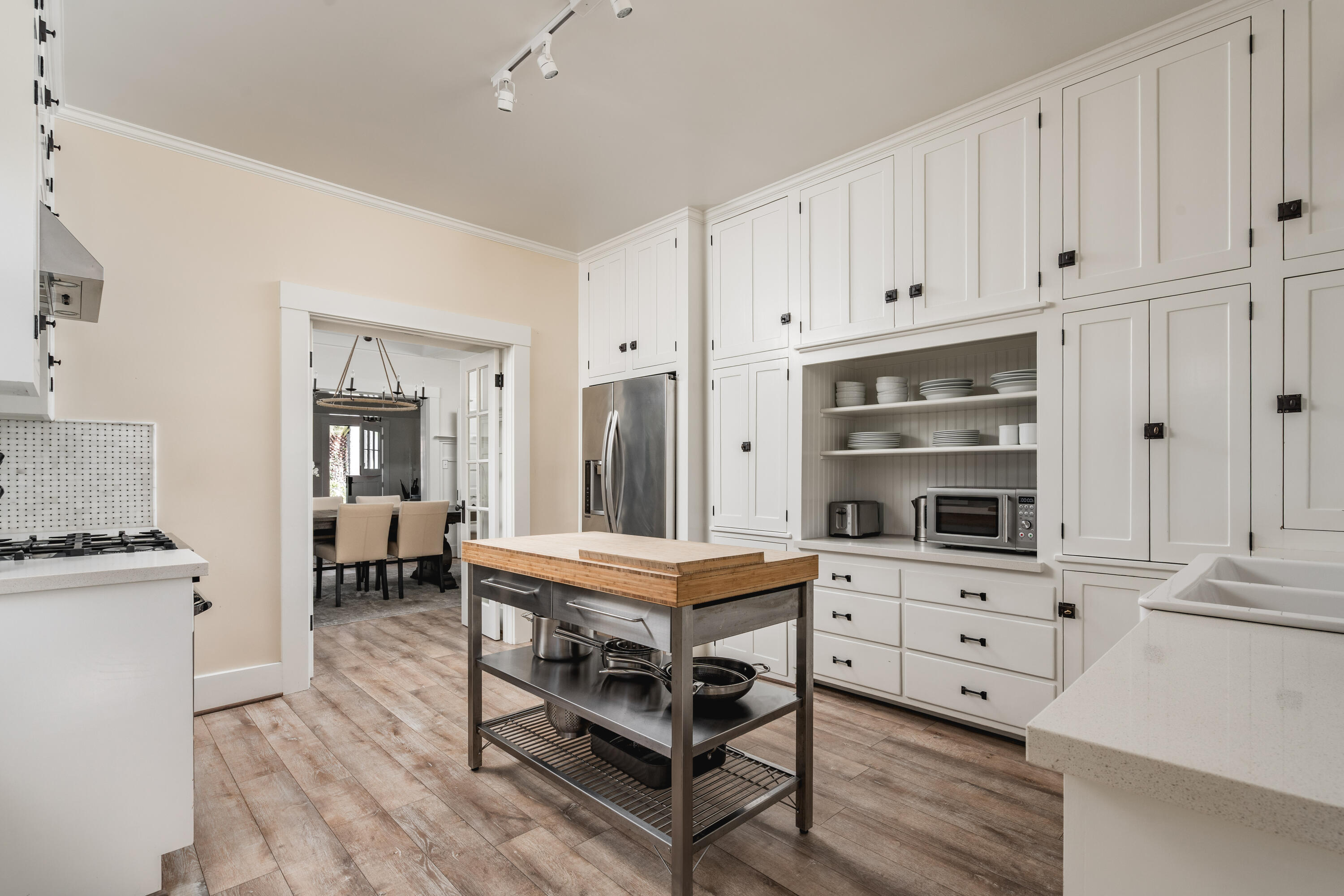 428 Corona Del Mar