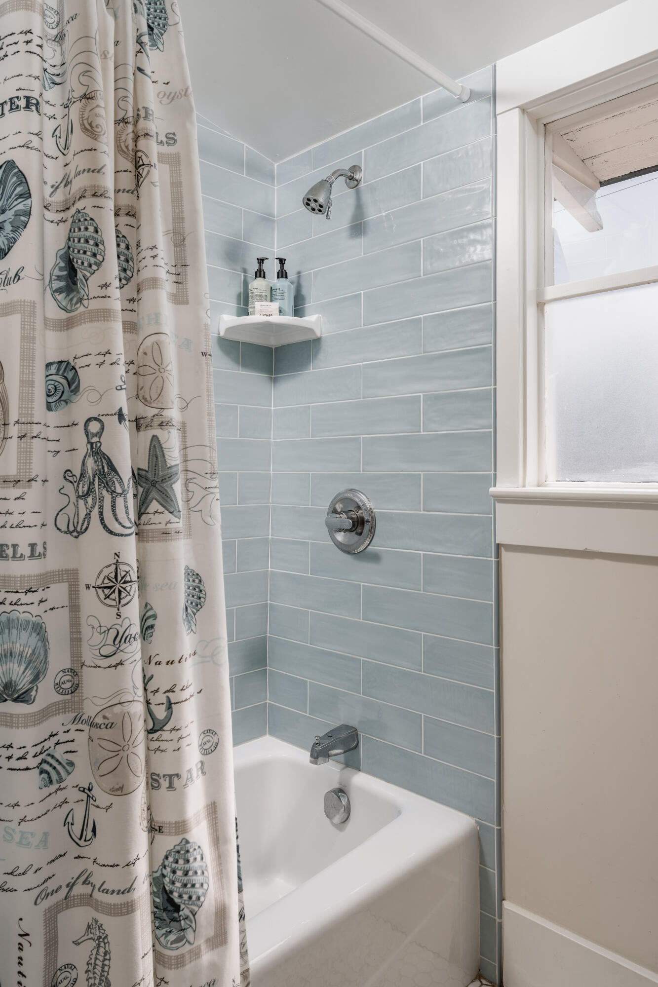 428 Corona Del Mar