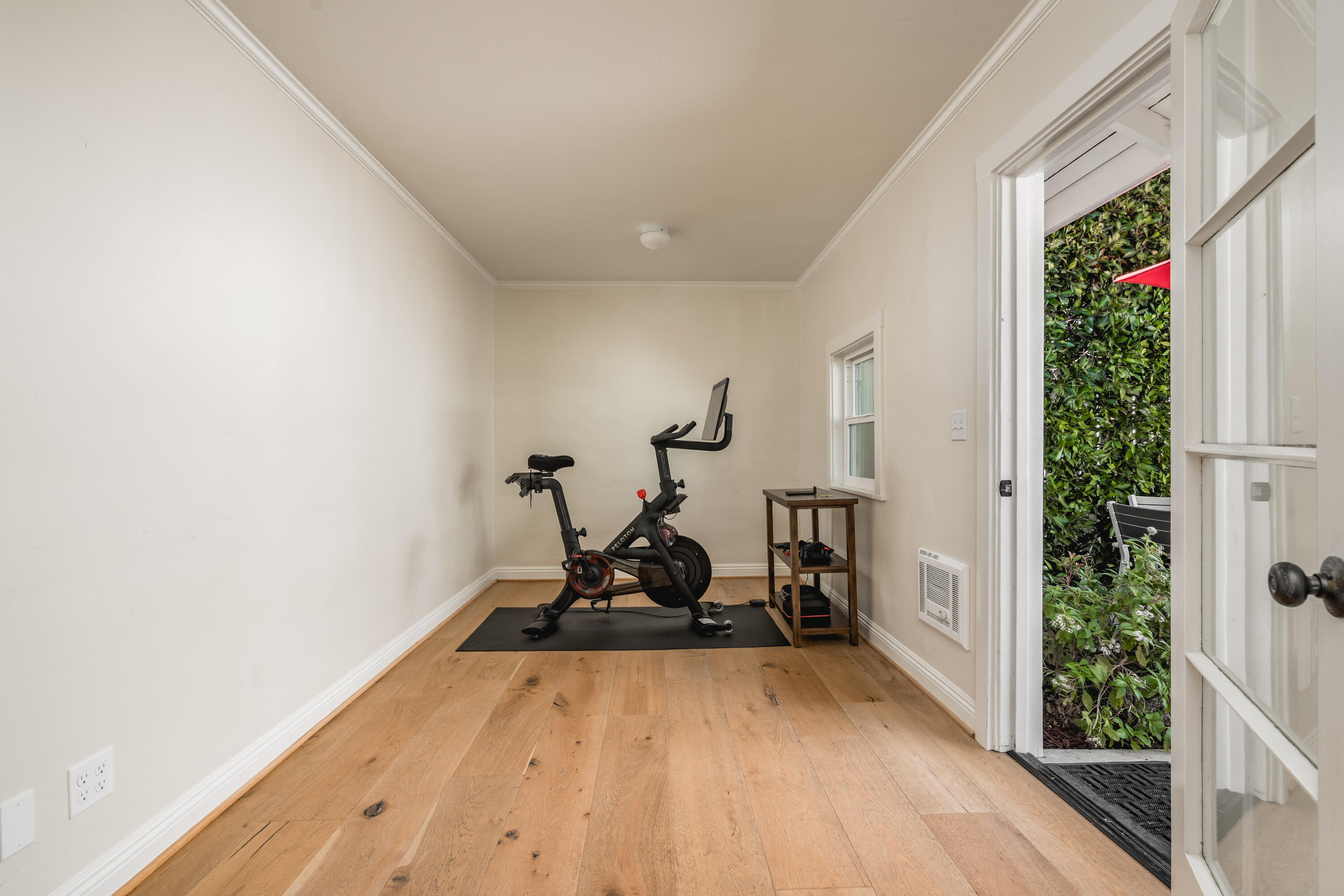 428 Corona Del Mar