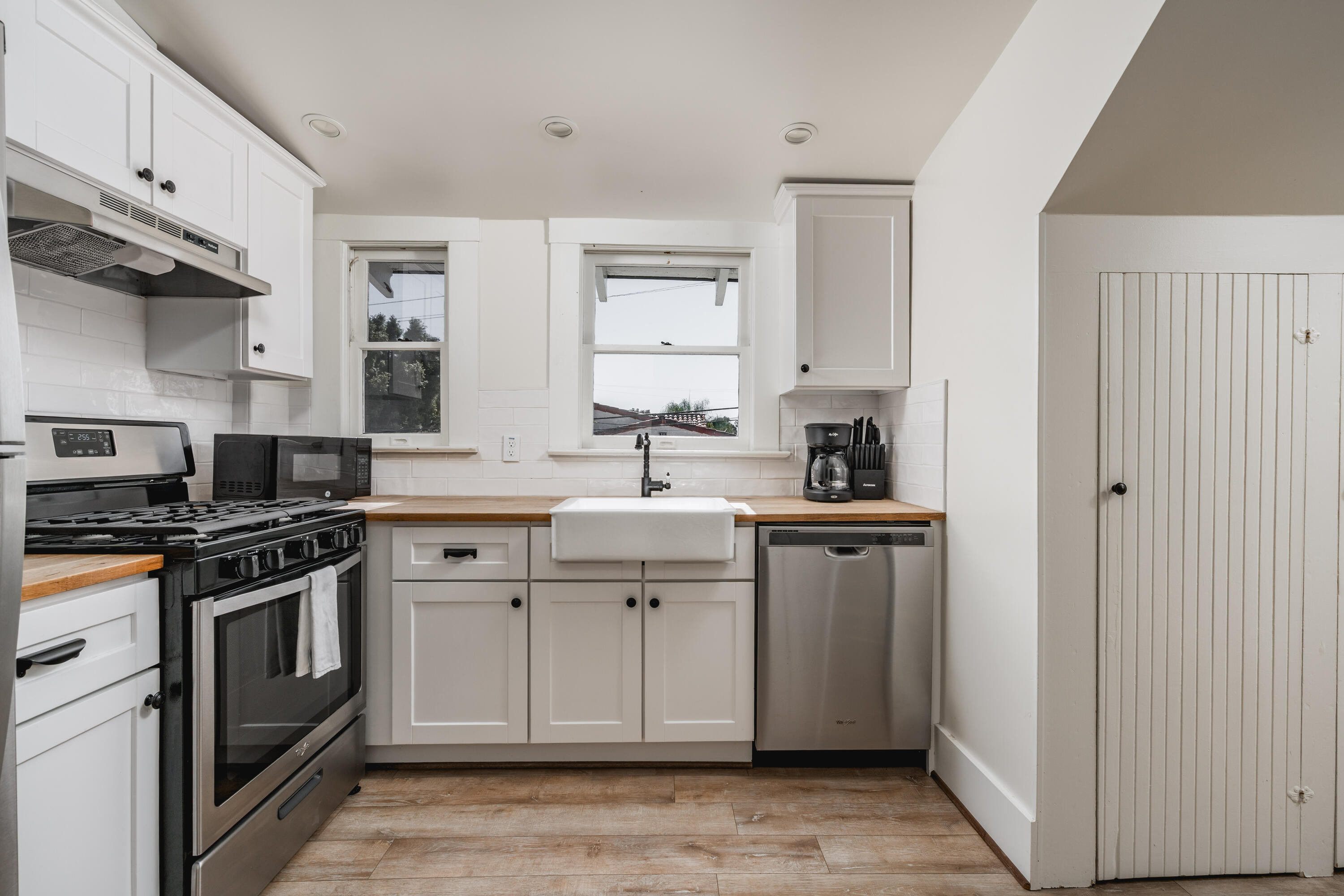 428 Corona Del Mar