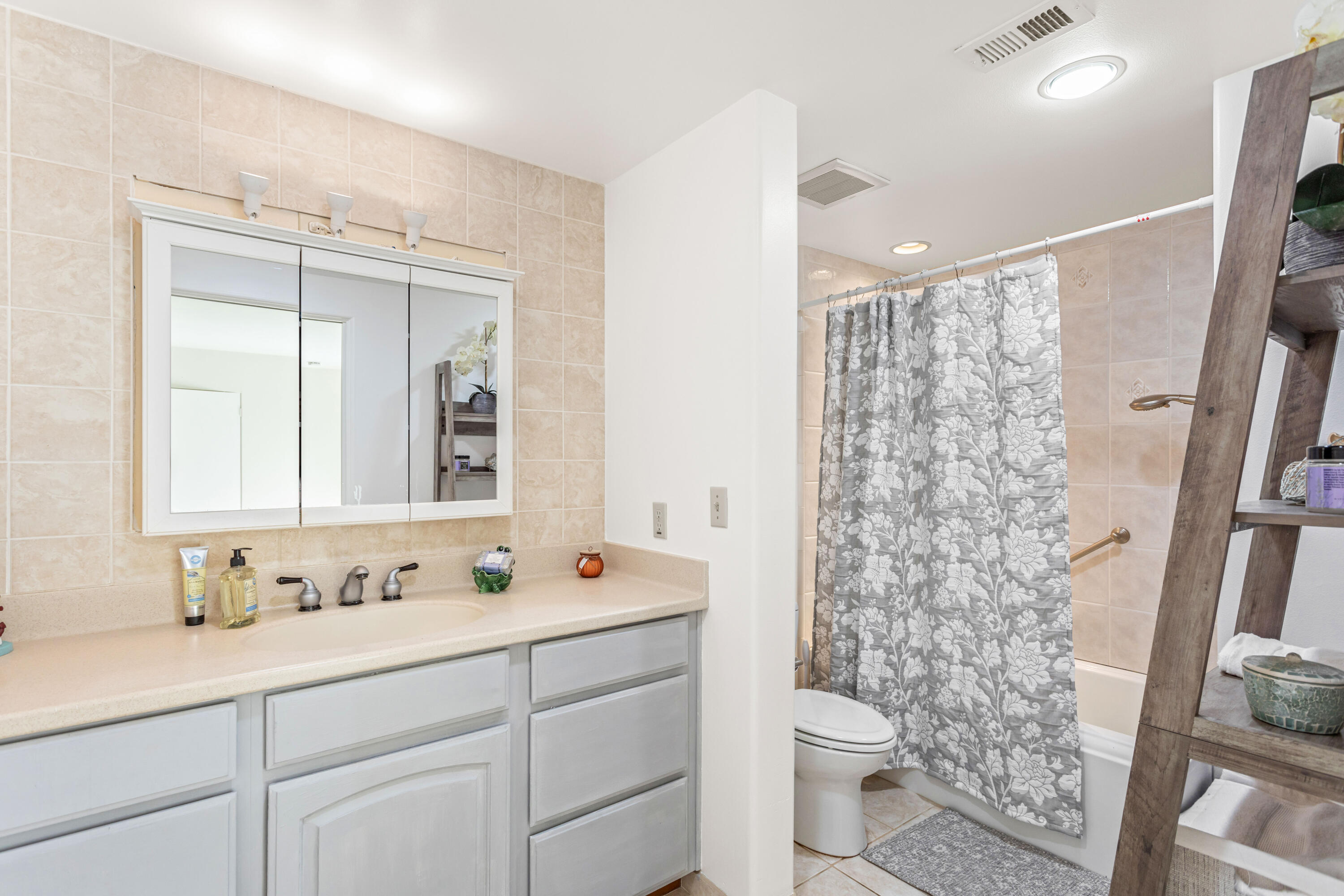 7295 Georgetown Road, GOLETA