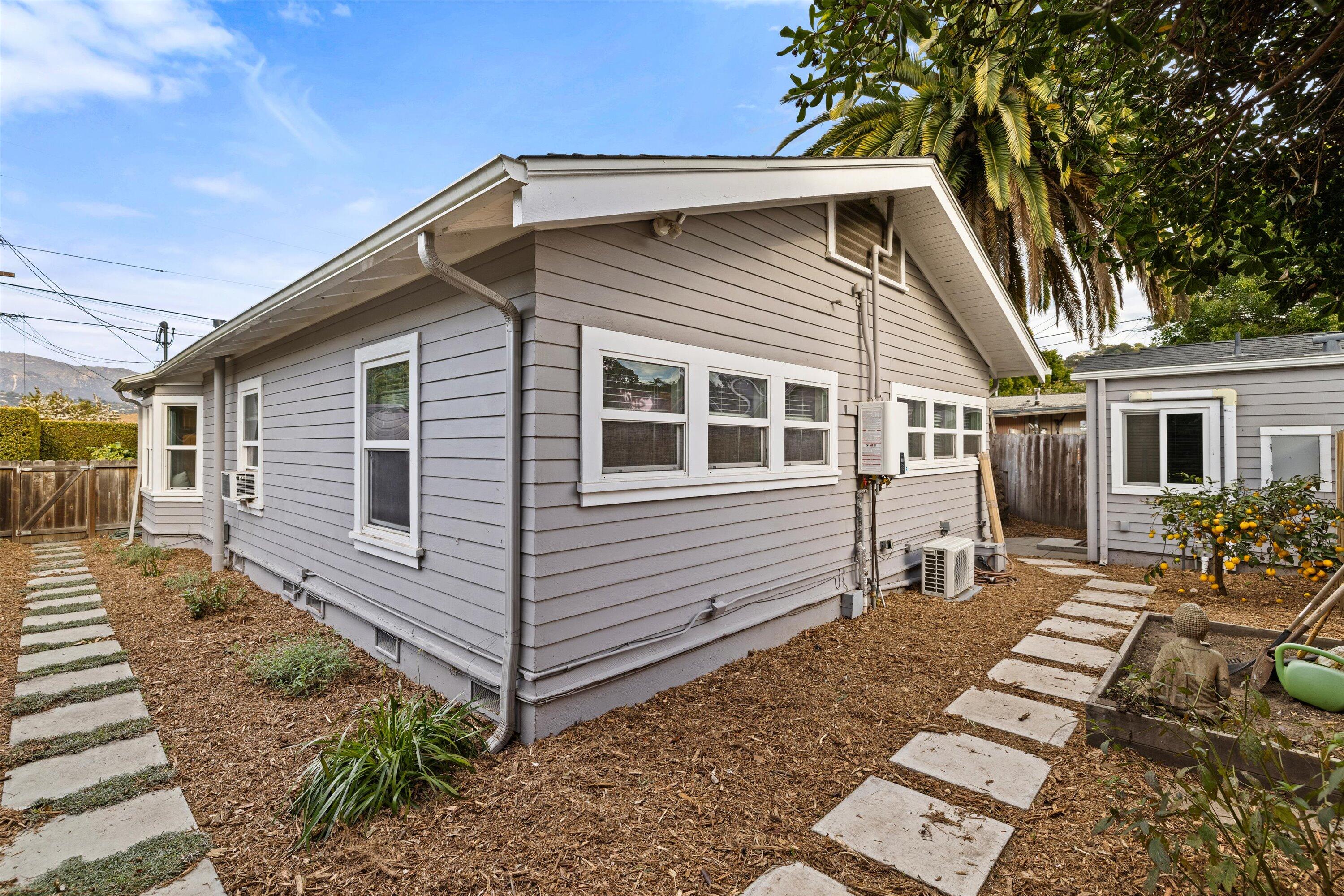 1407 Gillespie Street