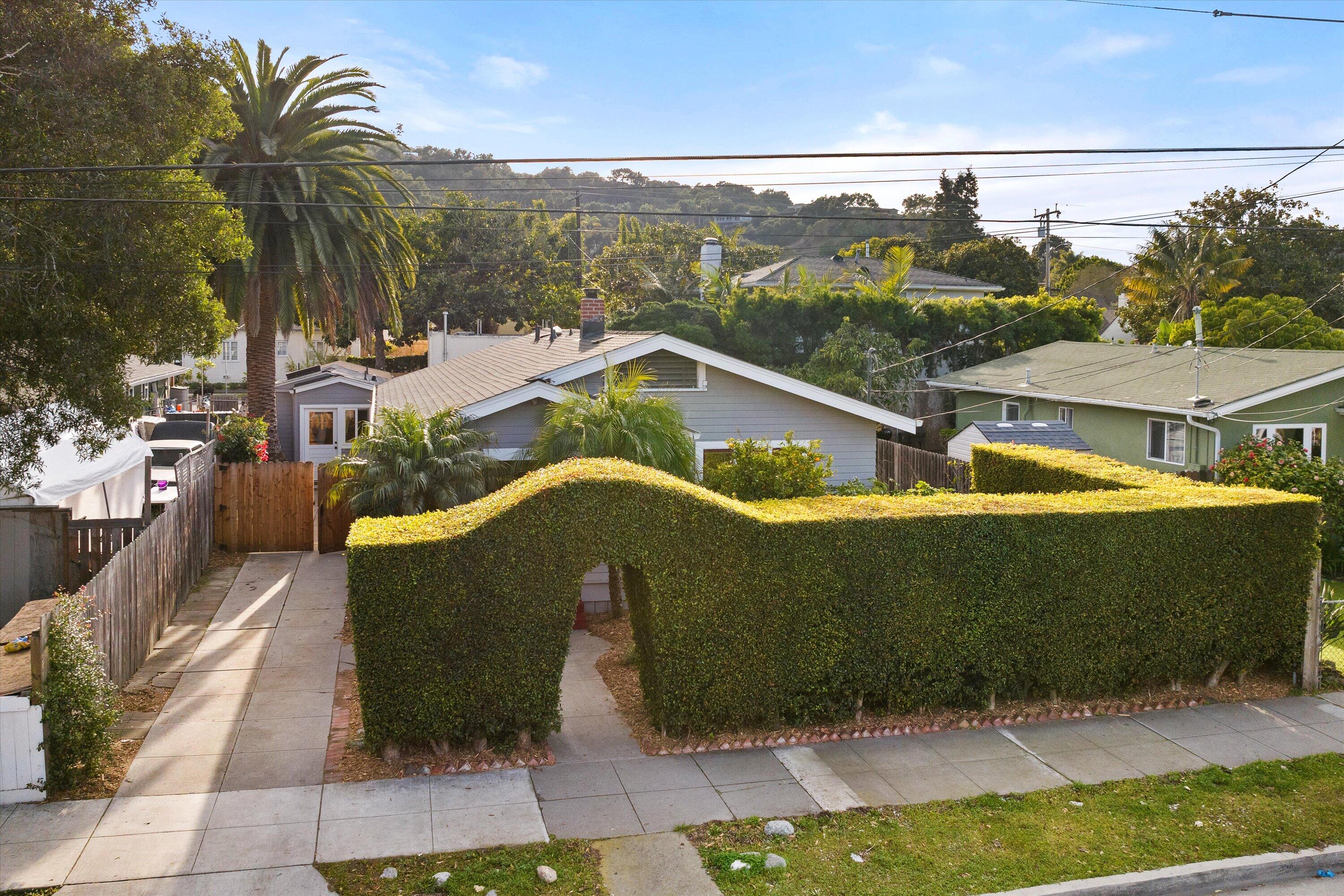 1407 Gillespie Street