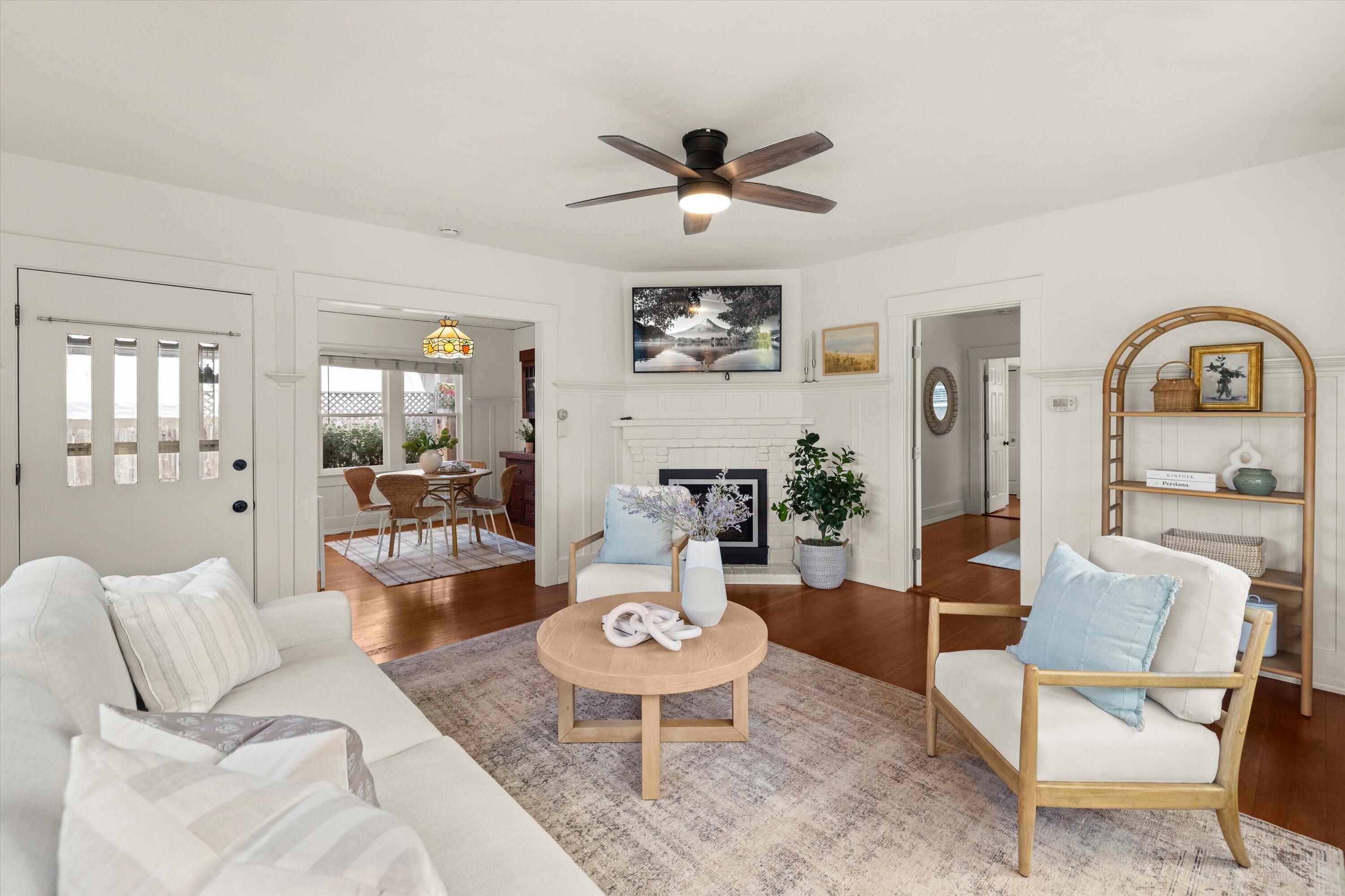 1407 Gillespie Street