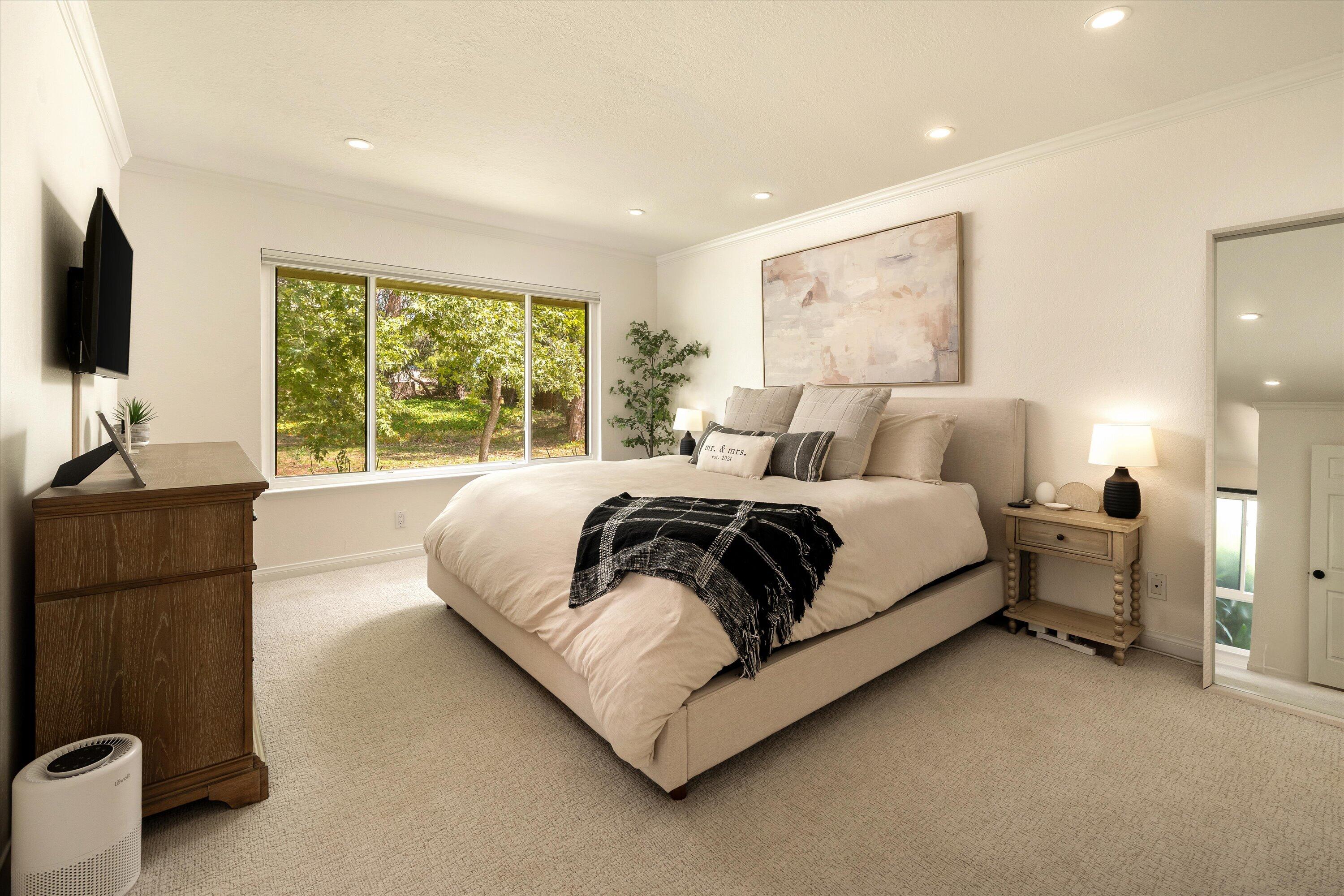 276 N La Cumbre Road