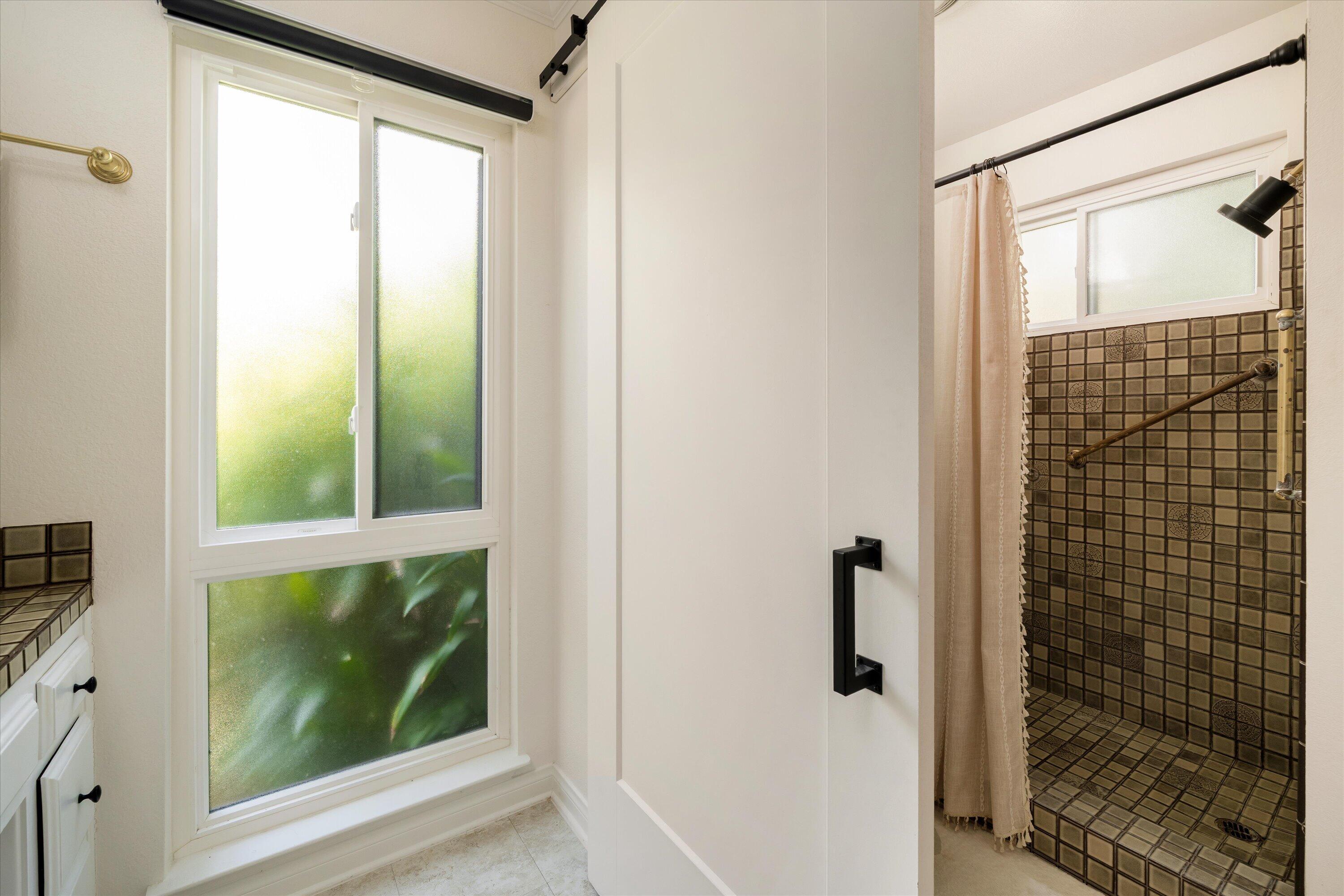 276 N La Cumbre Road