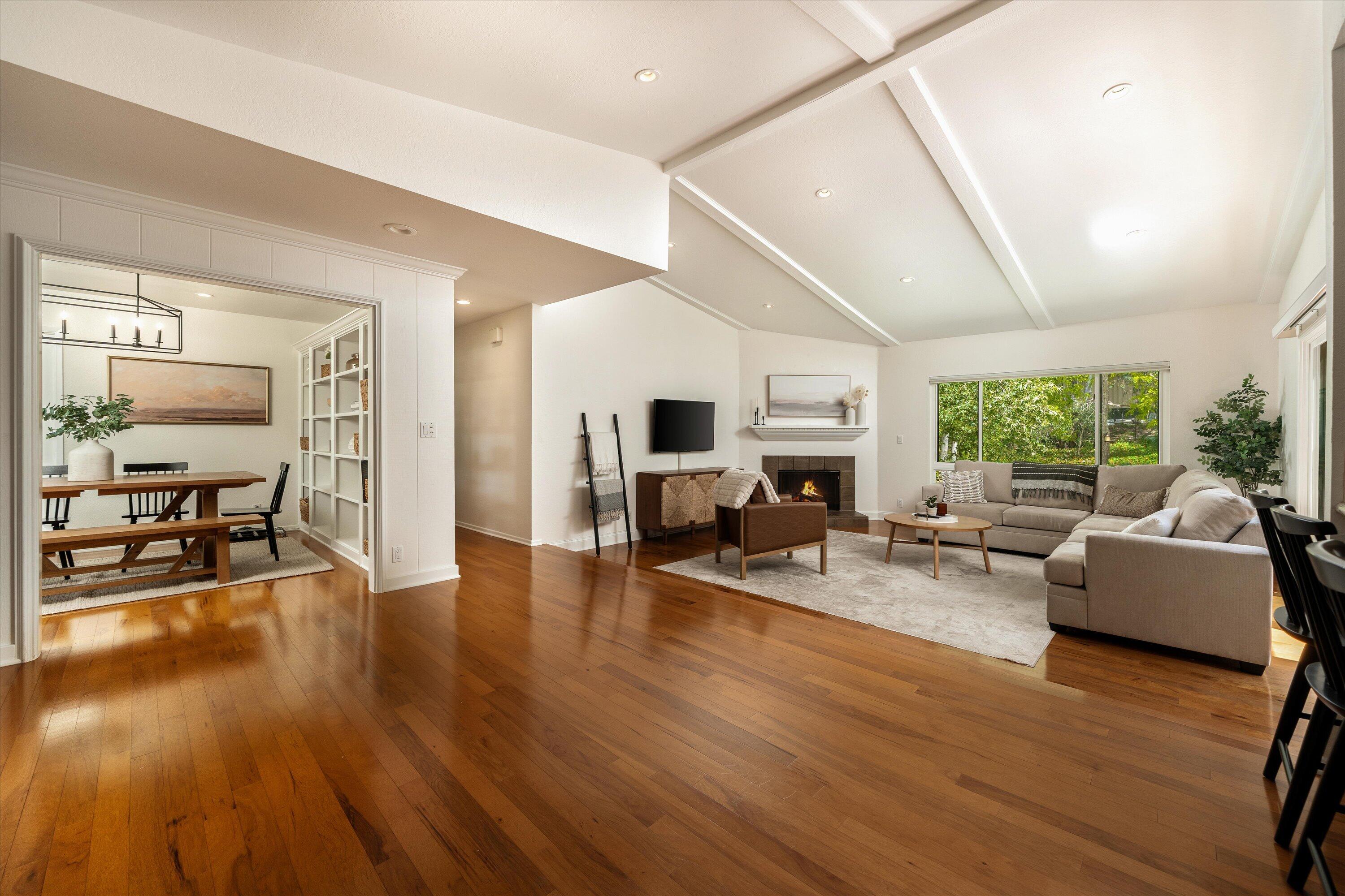 276 N La Cumbre Road