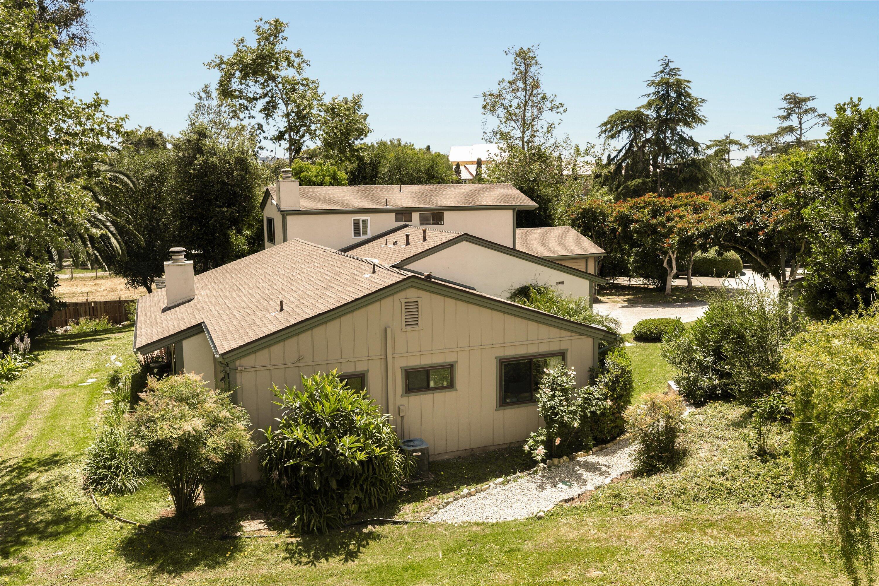 276 N La Cumbre Road