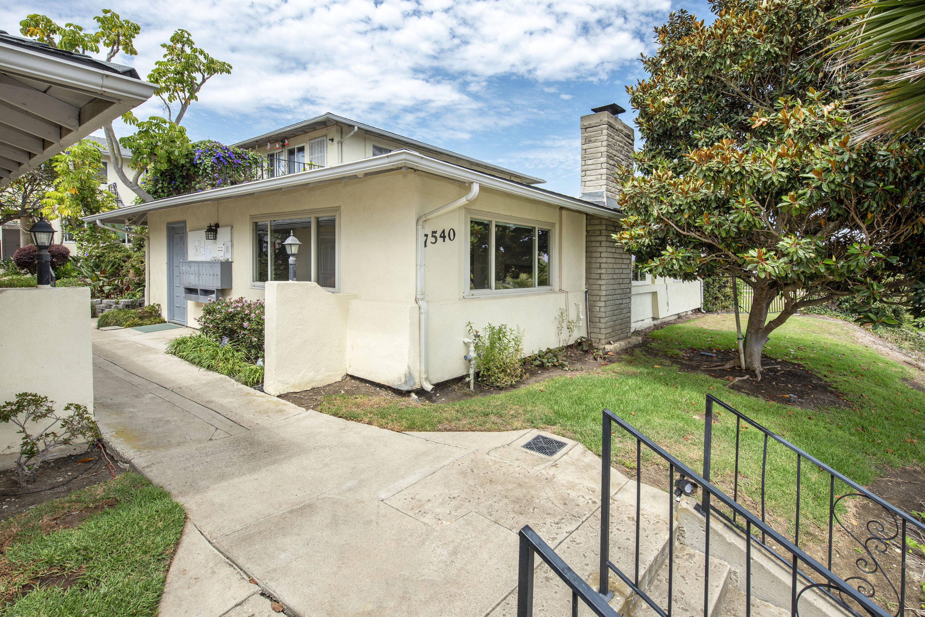 7540 Cathedral Oaks Road Apt 7