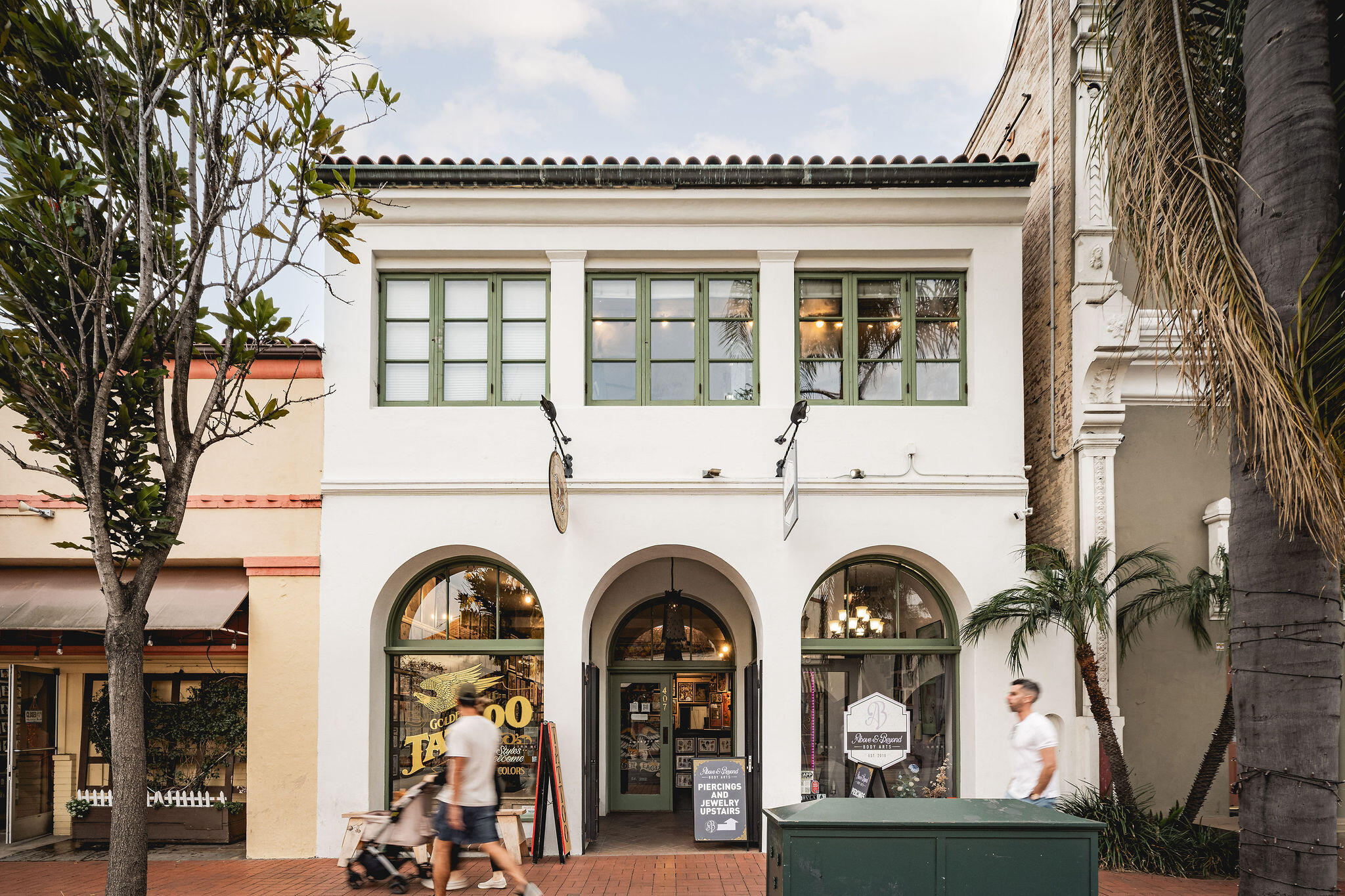 12 W Gutierrez Street