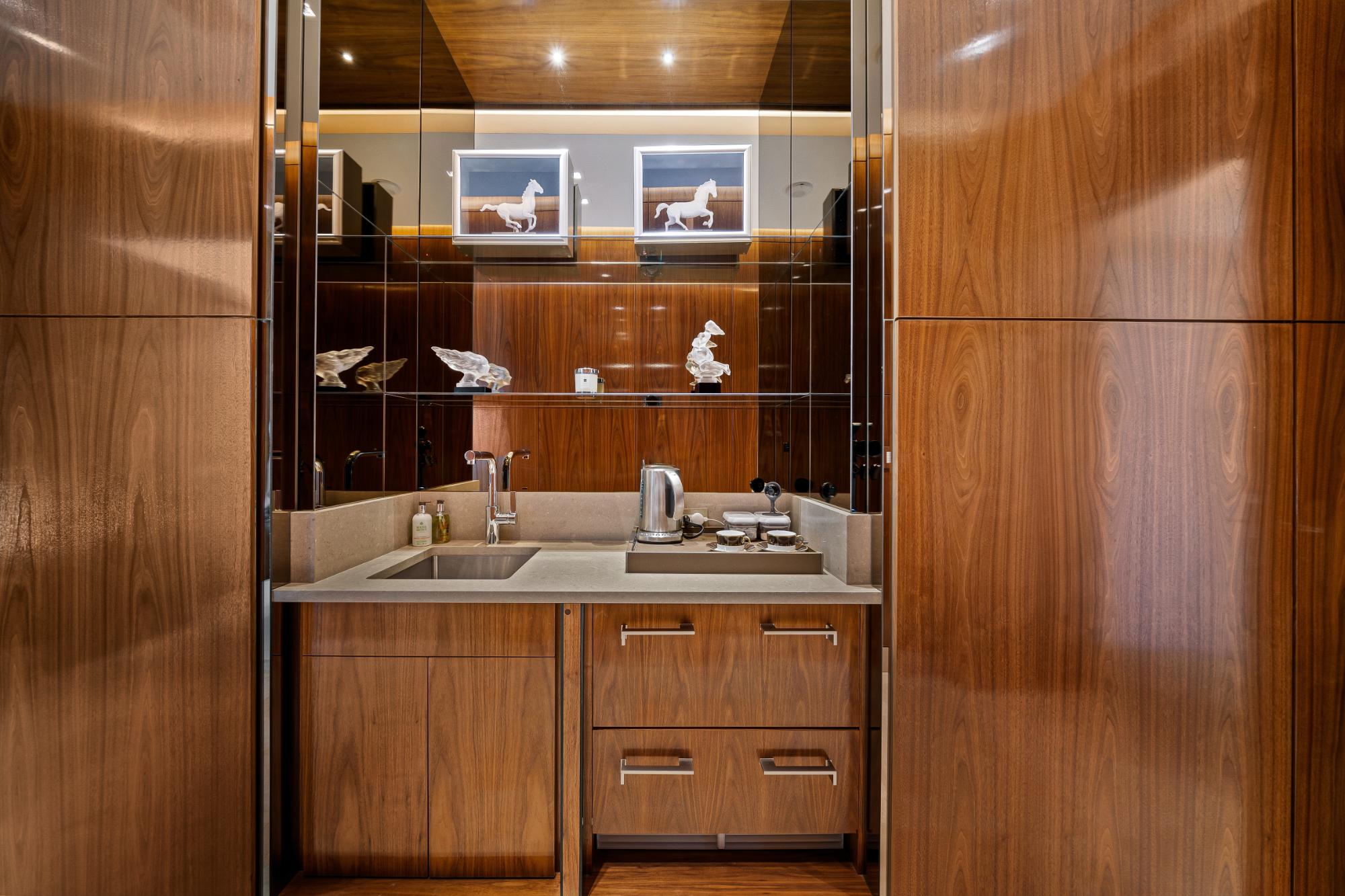 ALBANY Unit: Orchid 6