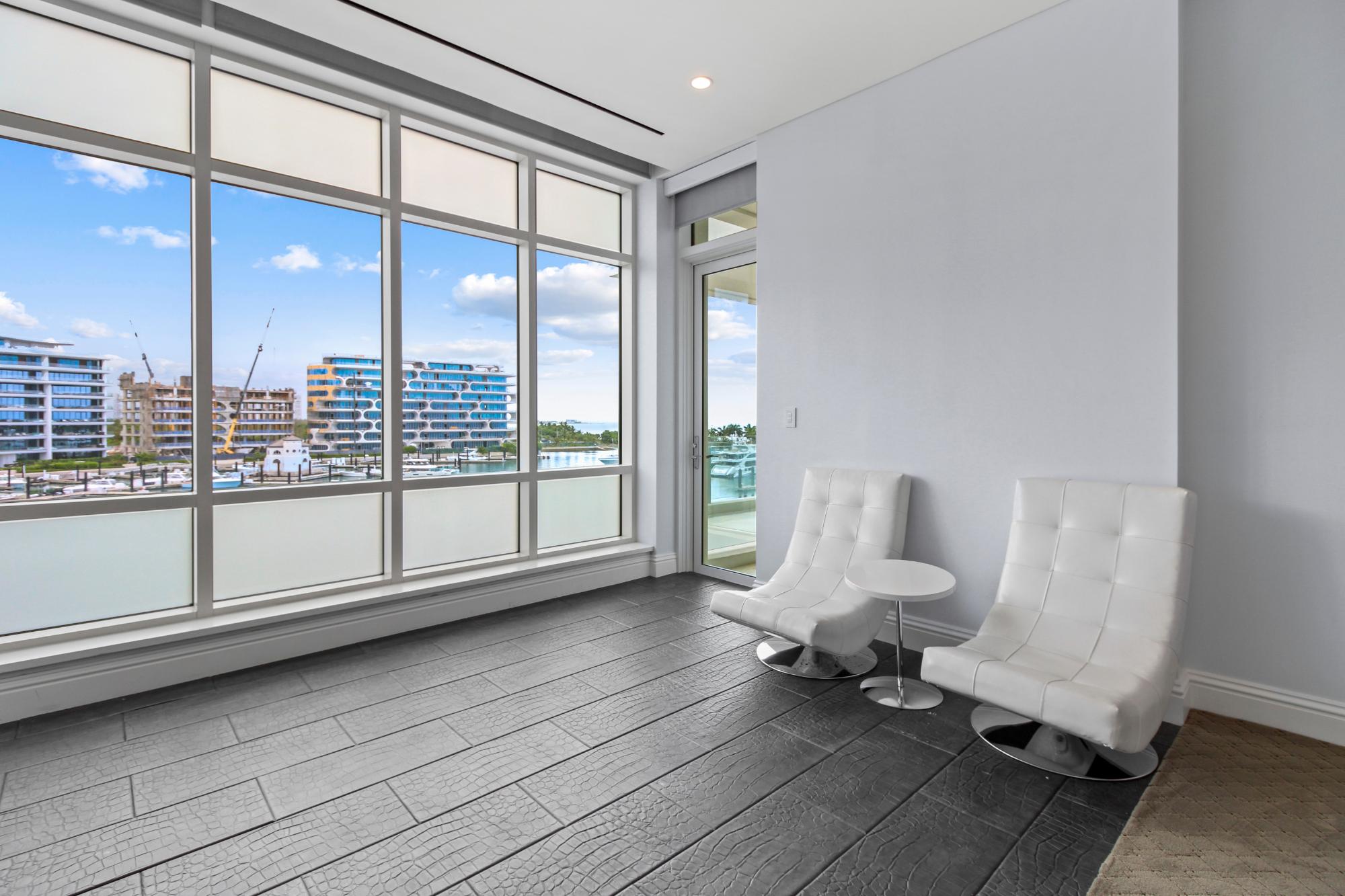 ALBANY Unit: Charles 4A