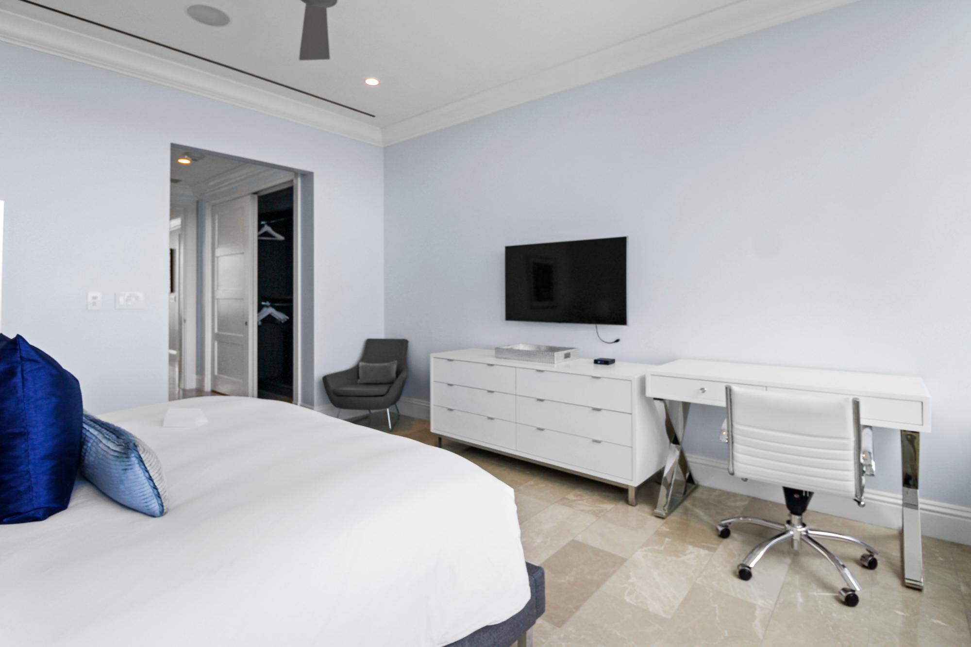 ALBANY Unit: Charles 4A