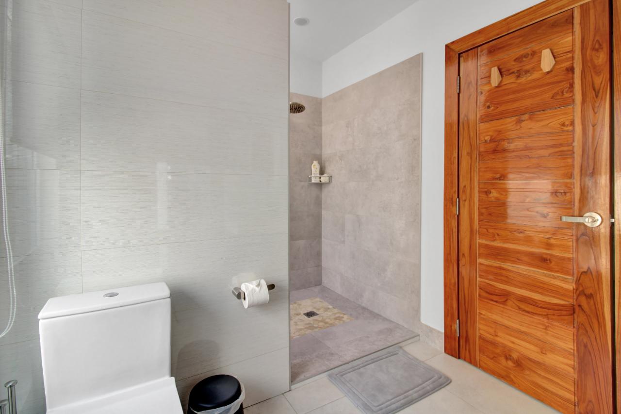 13B OCEAN DRIVE Unit: VERANERA