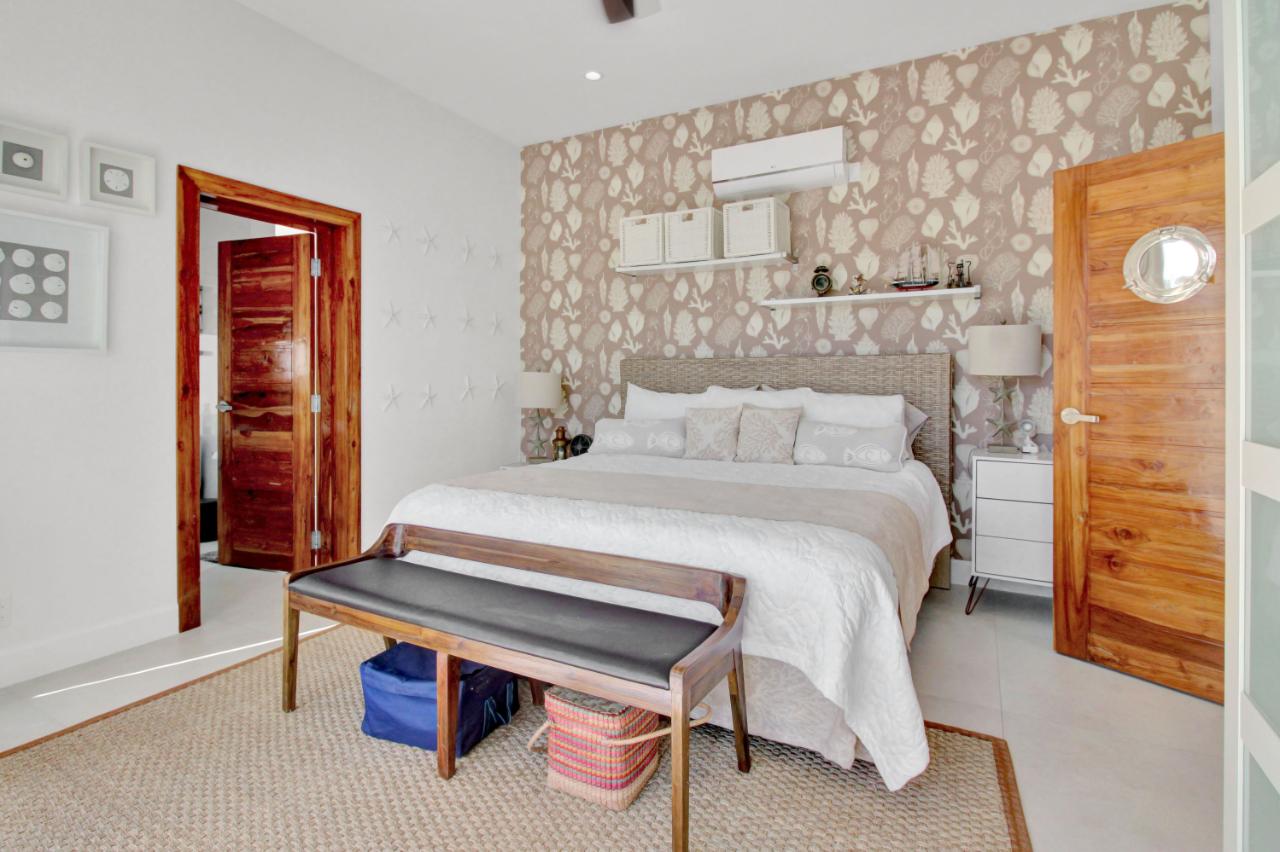 13B OCEAN DRIVE Unit: VERANERA