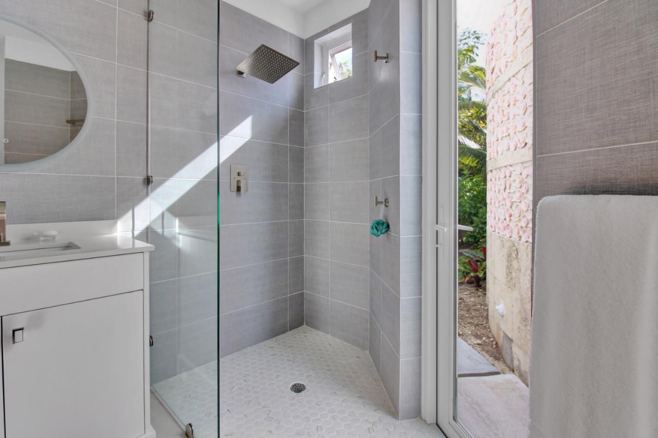 13B OCEAN DRIVE Unit: VERANERA