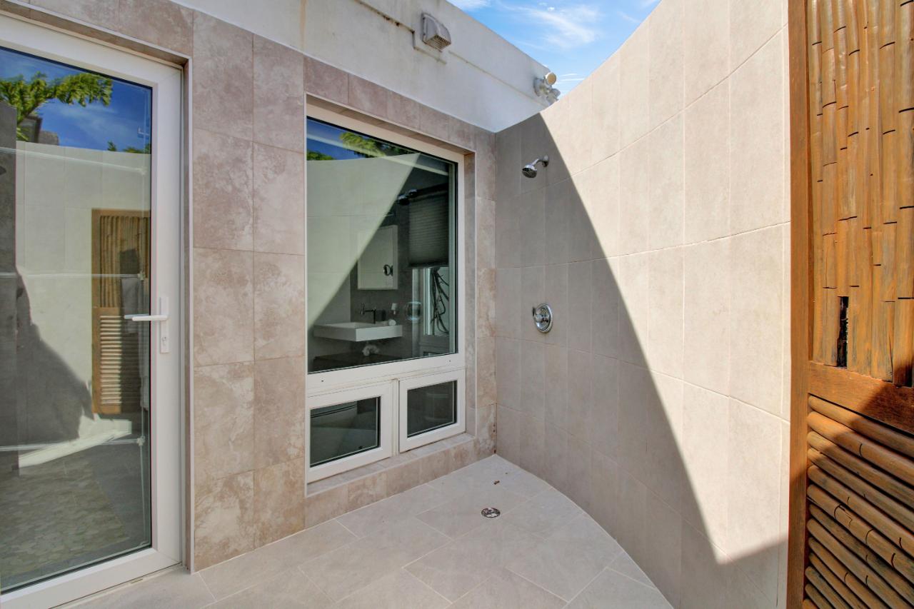 13B OCEAN DRIVE Unit: VERANERA