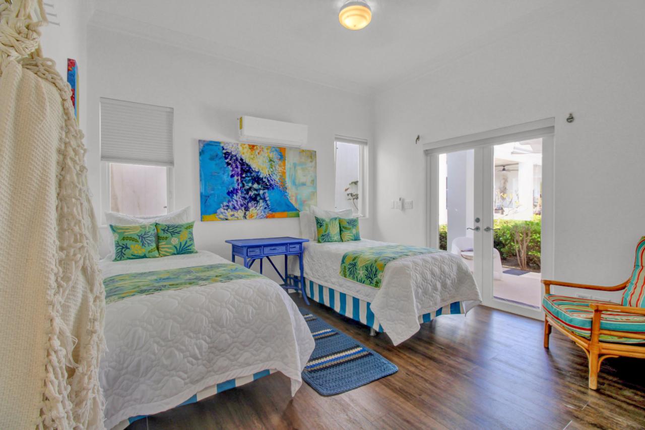 13B OCEAN DRIVE Unit: VERANERA