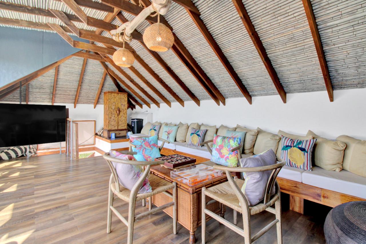 13B OCEAN DRIVE Unit: VERANERA