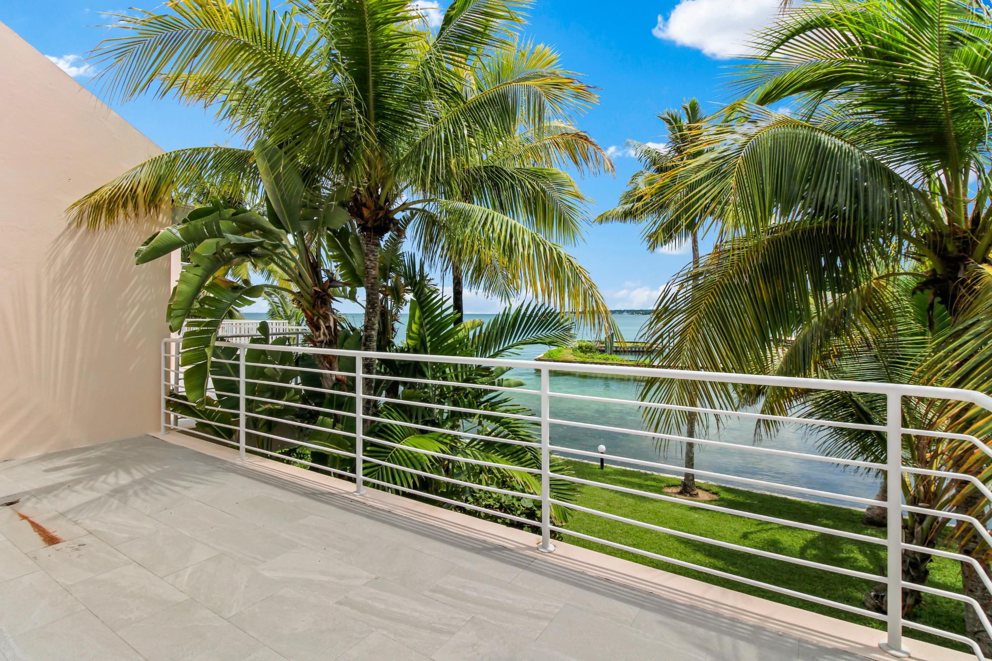 DICKS POINT Unit: 24