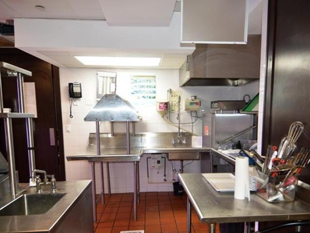 ELIZABETH ON BAY Unit: 16A/B