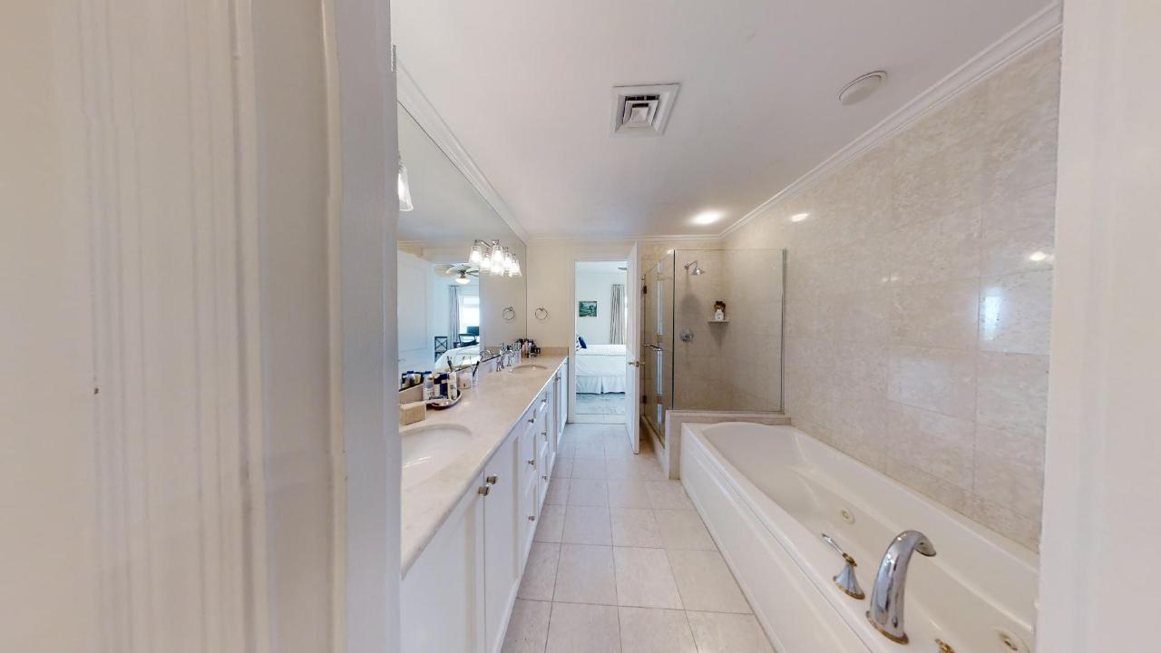 CABLE BEACH Unit: E406