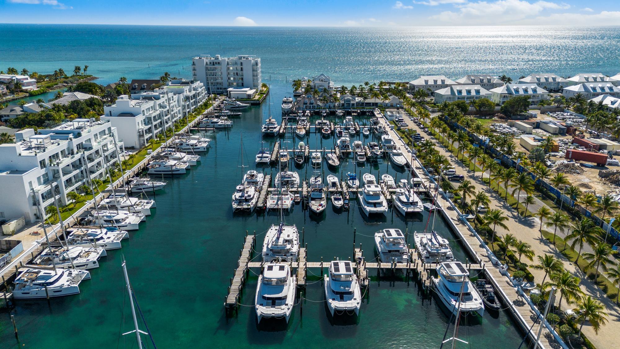 ONE MARINA PALM CAY Unit: 301