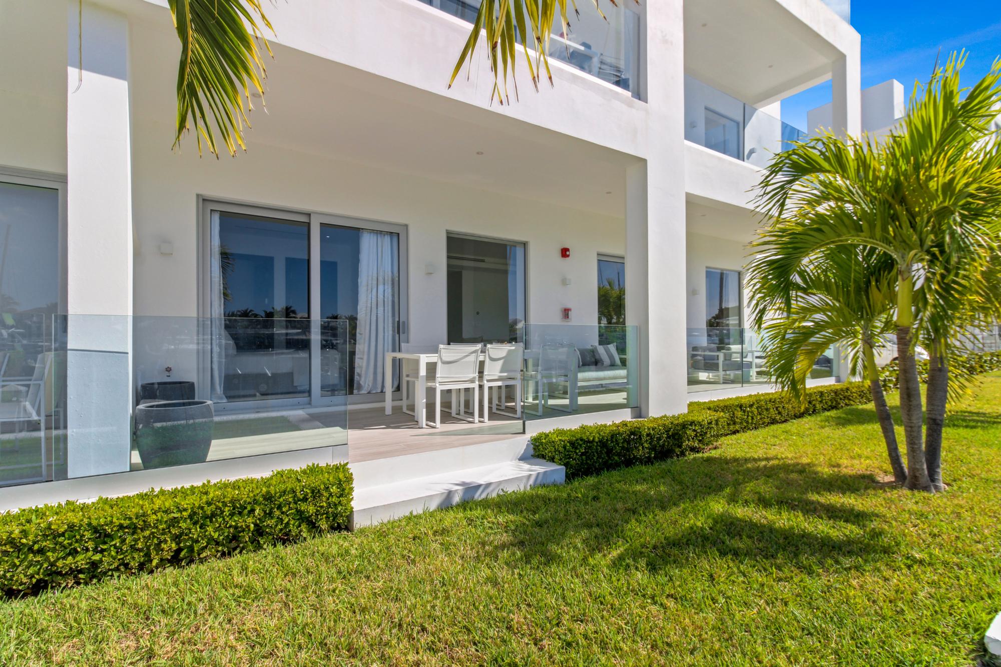 ONE MARINA PALM CAY Unit: 301