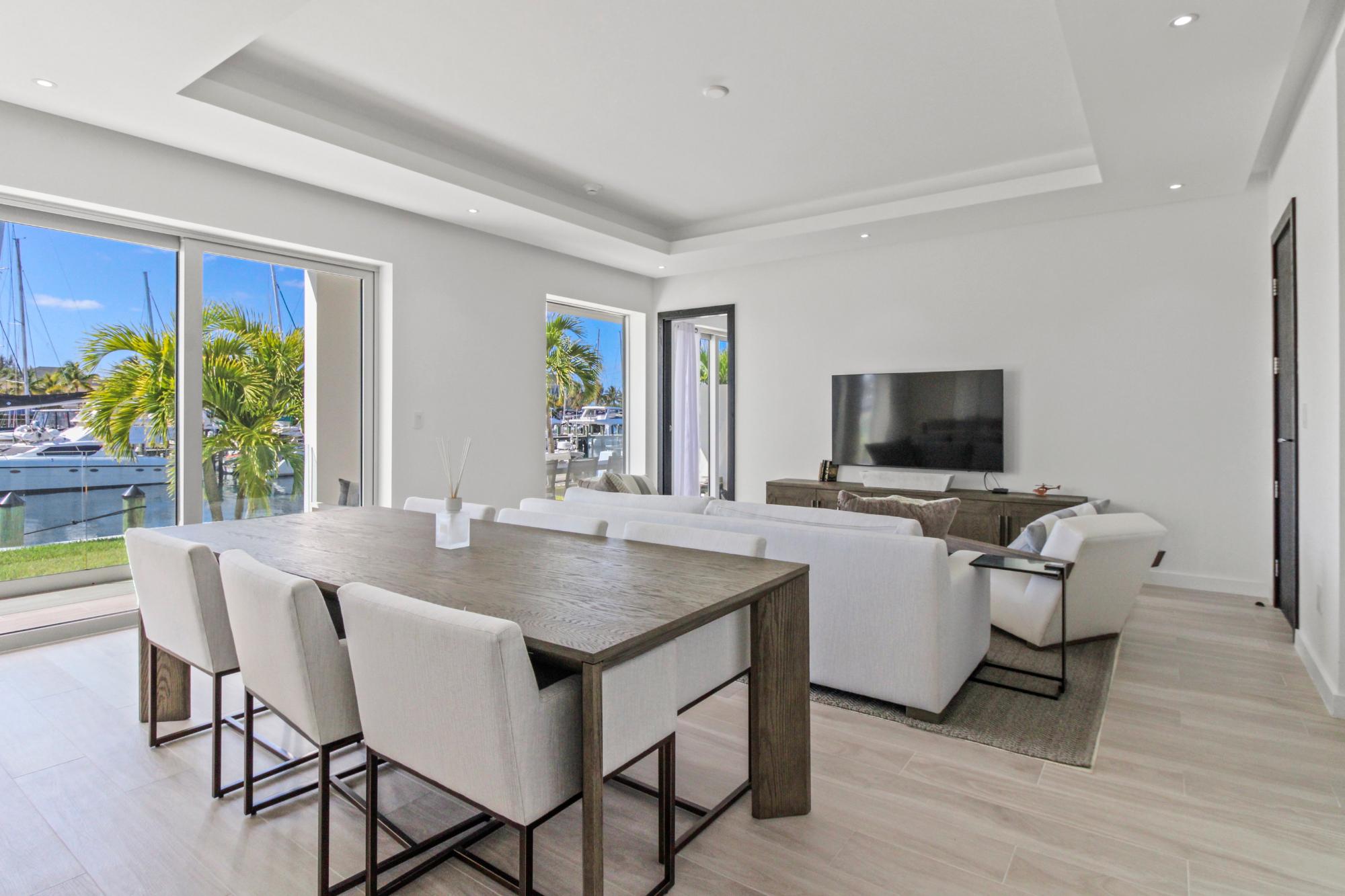 ONE MARINA PALM CAY Unit: 301