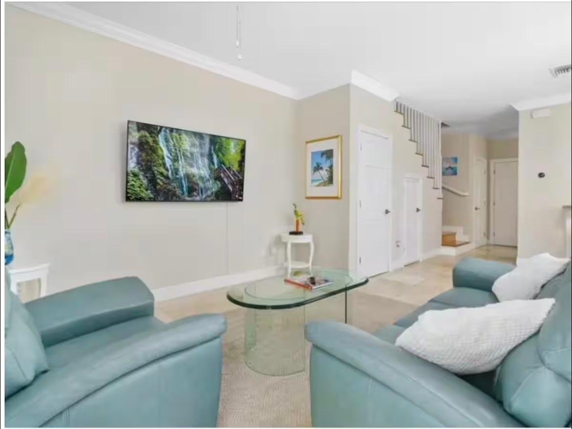 PALM CAY Unit: A1 4B