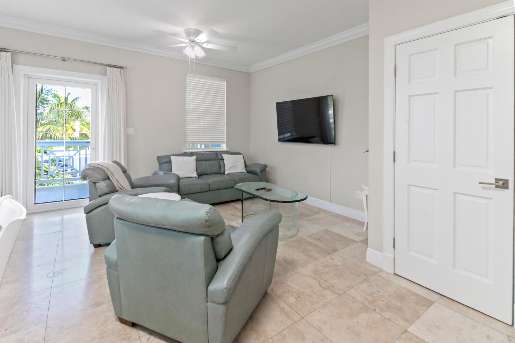 PALM CAY Unit: A1 4B