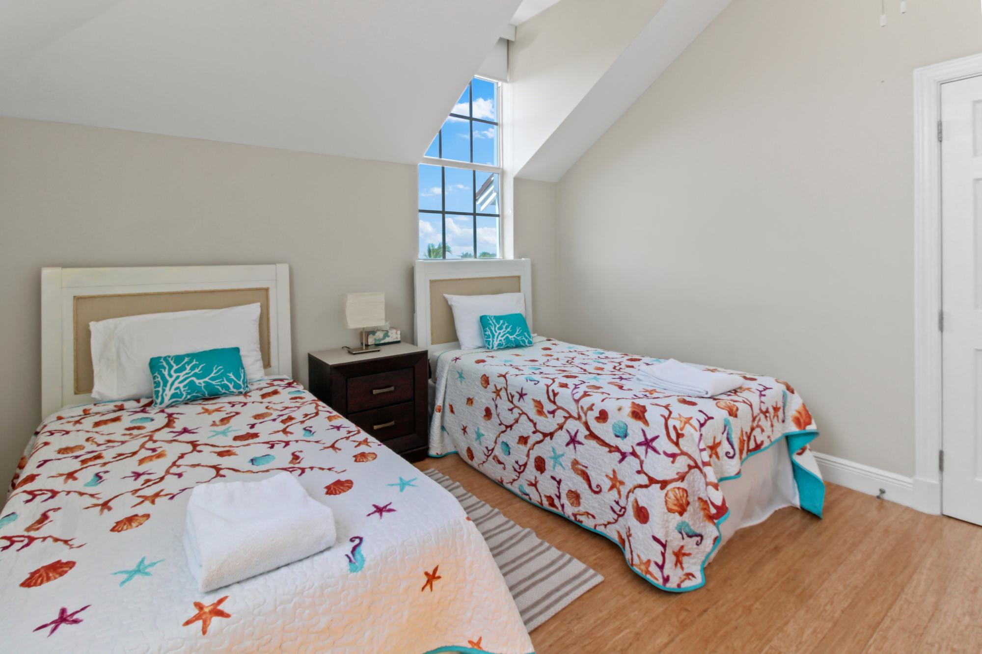 PALM CAY Unit: A1 4B